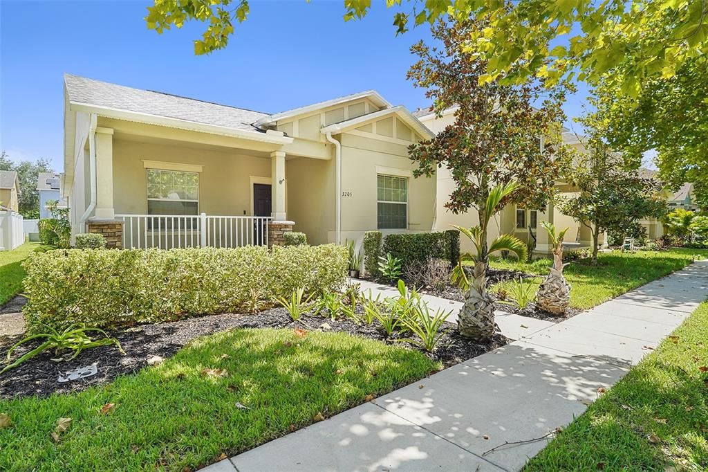 For Sale: $335,000 (3 beds, 2 baths, 1617 Square Feet)