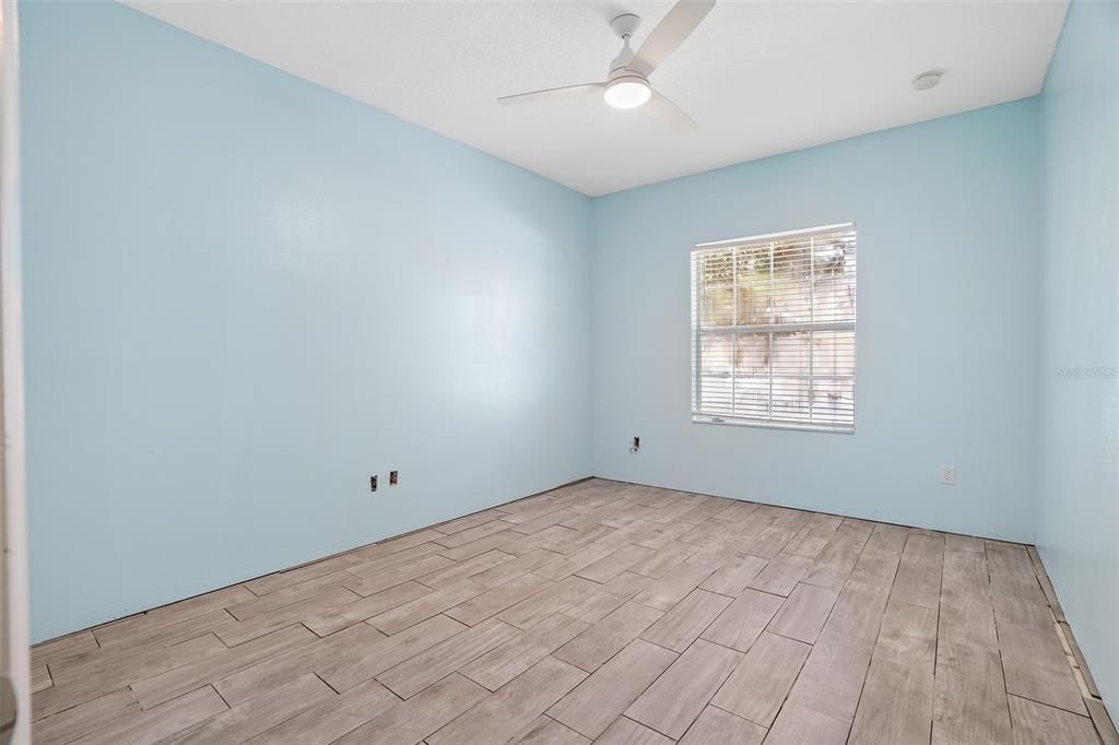 For Sale: $335,000 (3 beds, 2 baths, 1617 Square Feet)