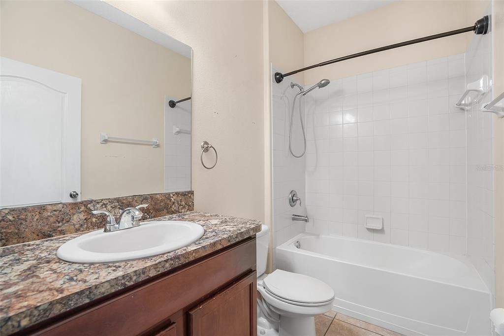 For Sale: $335,000 (3 beds, 2 baths, 1617 Square Feet)