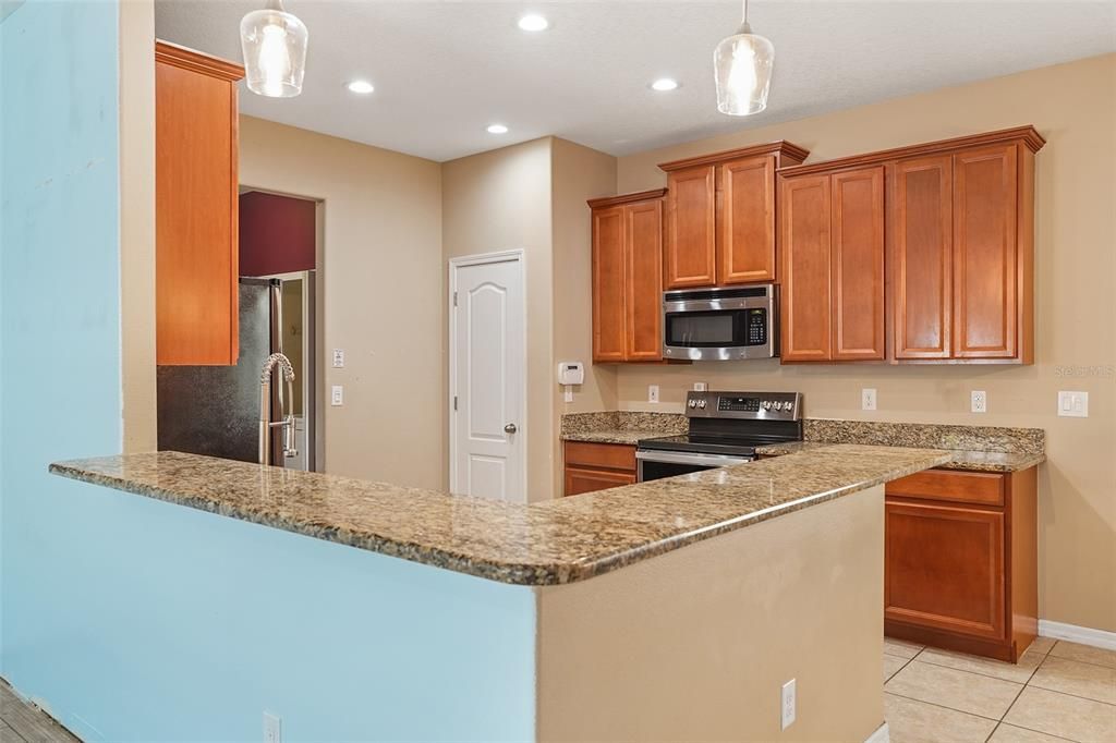 For Sale: $335,000 (3 beds, 2 baths, 1617 Square Feet)