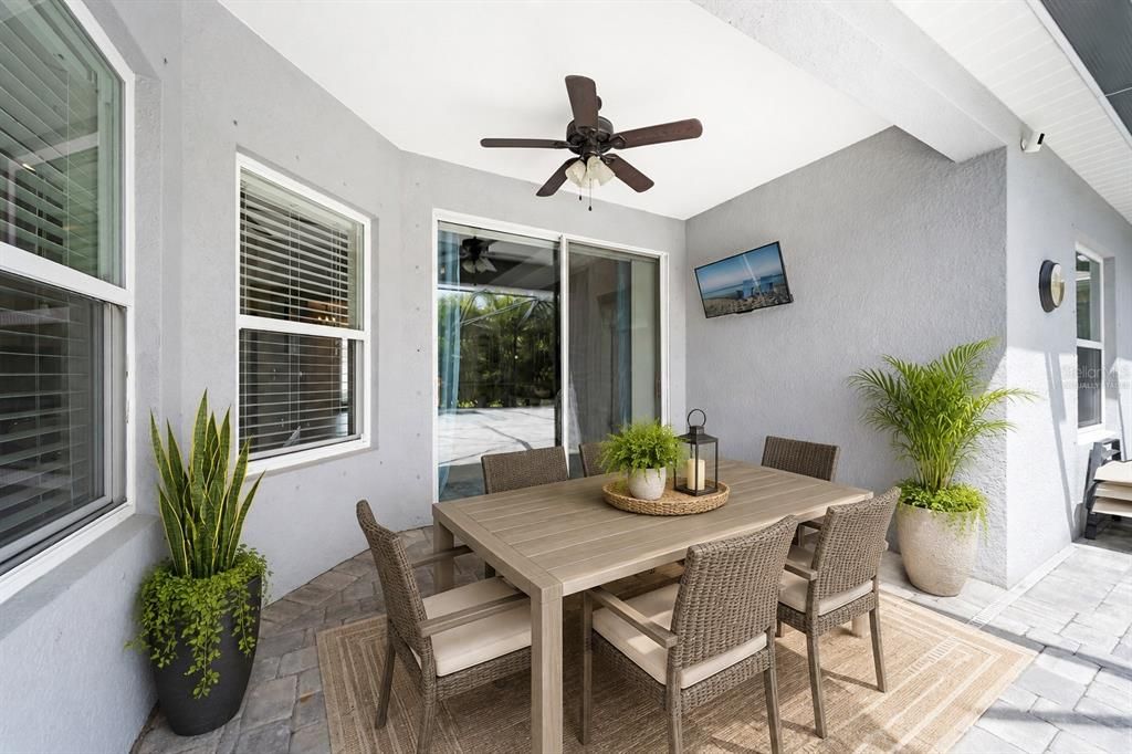 En Venta: $599,999 (3 camas, 2 baños, 1642 Pies cuadrados)