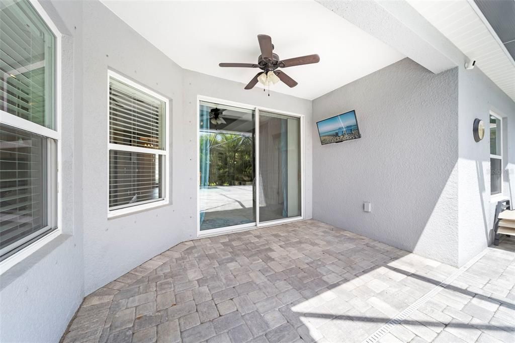 En Venta: $599,999 (3 camas, 2 baños, 1642 Pies cuadrados)