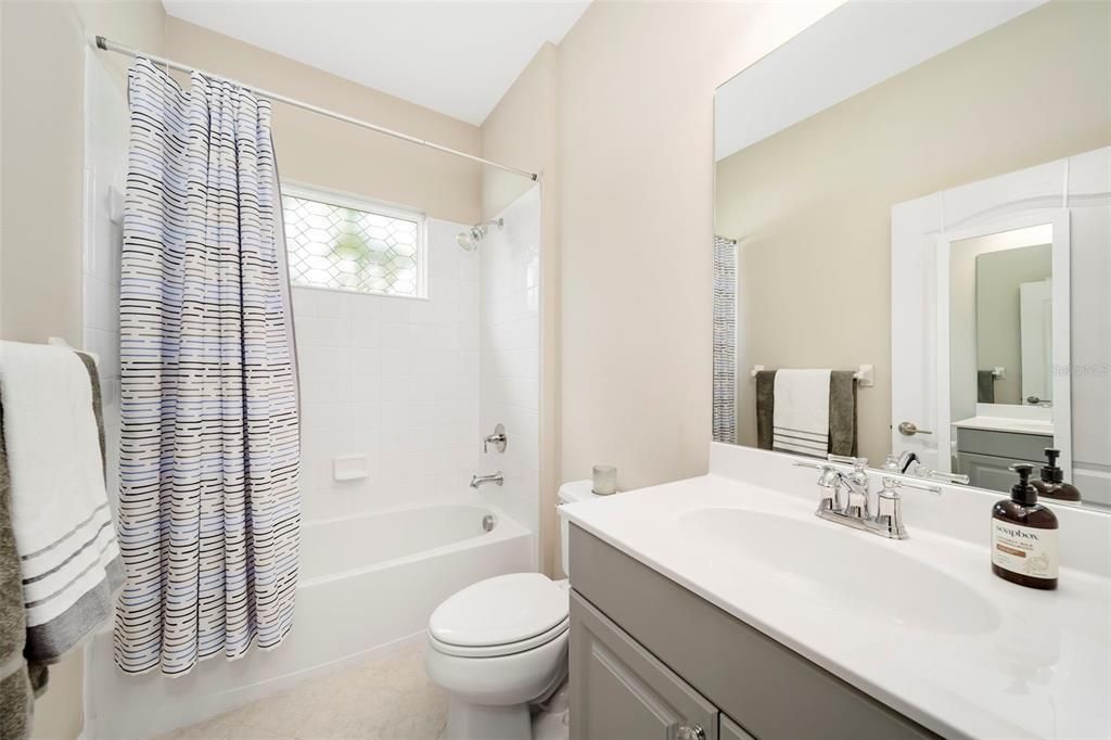 En Venta: $599,999 (3 camas, 2 baños, 1642 Pies cuadrados)