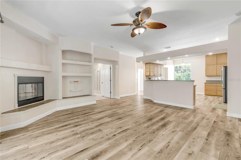 For Sale: $469,000 (4 beds, 2 baths, 1773 Square Feet)