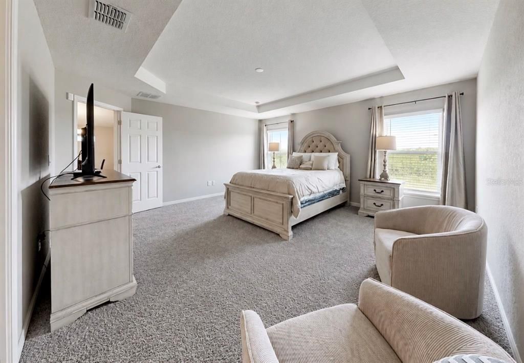 For Sale: $380,000 (4 beds, 2 baths, 2005 Square Feet)