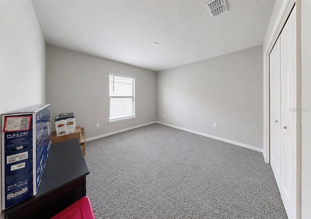 For Sale: $380,000 (4 beds, 2 baths, 2005 Square Feet)
