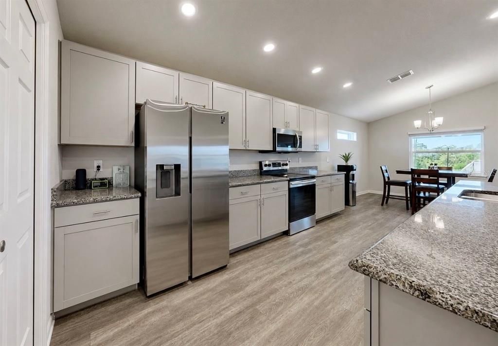 For Sale: $380,000 (4 beds, 2 baths, 2005 Square Feet)