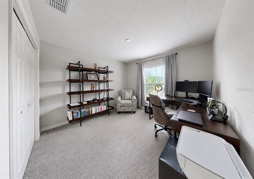 For Sale: $380,000 (4 beds, 2 baths, 2005 Square Feet)