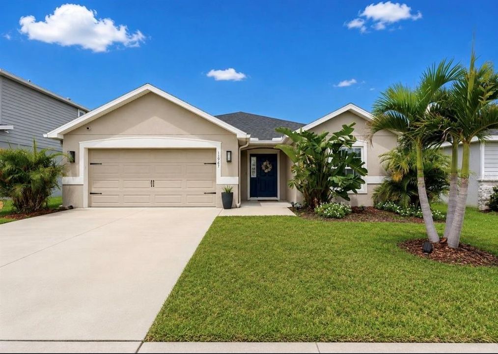 For Sale: $380,000 (4 beds, 2 baths, 2005 Square Feet)