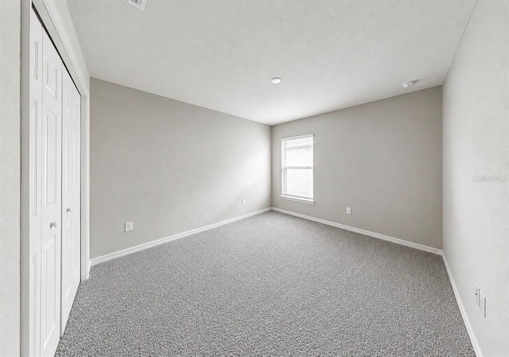 For Sale: $380,000 (4 beds, 2 baths, 2005 Square Feet)
