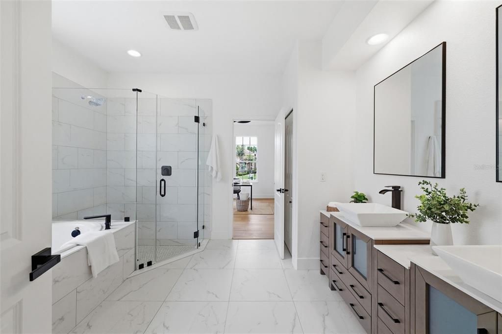 For Sale: $815,000 (5 beds, 4 baths, 3284 Square Feet)