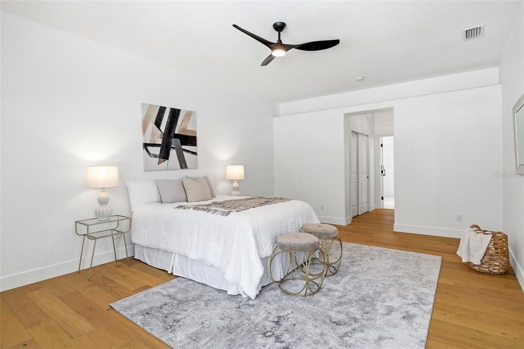 For Sale: $815,000 (5 beds, 4 baths, 3284 Square Feet)