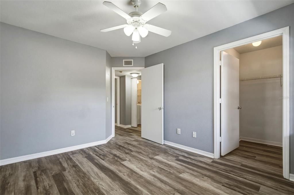For Rent: $1,550 (2 beds, 1 baths, 1021 Square Feet)