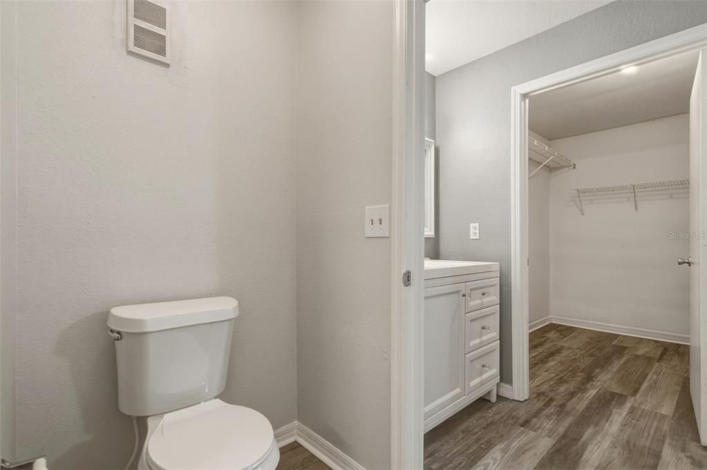 For Rent: $1,550 (2 beds, 1 baths, 1021 Square Feet)