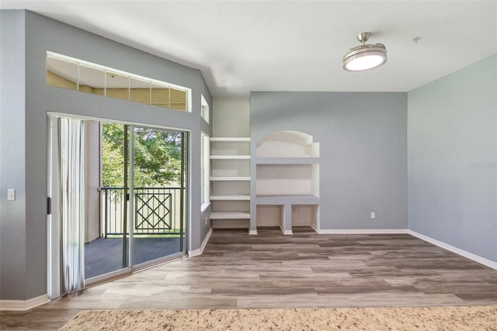 For Rent: $1,550 (2 beds, 1 baths, 1021 Square Feet)
