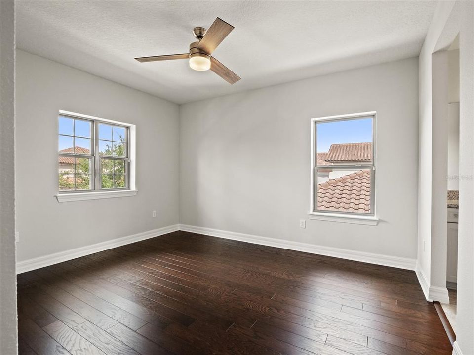 For Sale: $1,599,000 (6 beds, 5 baths, 4953 Square Feet)