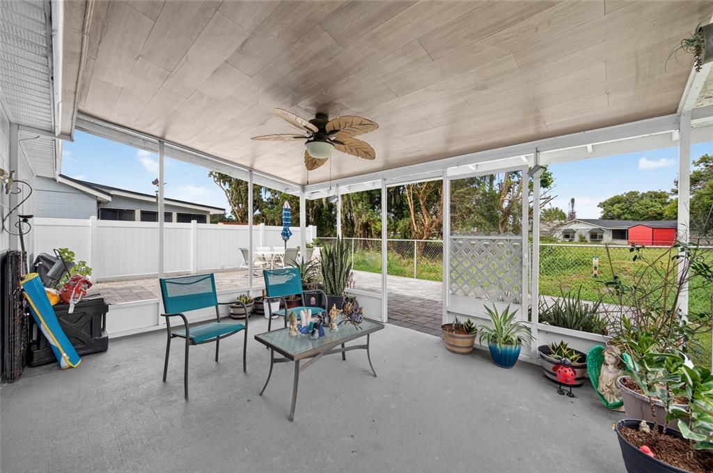 For Sale: $360,000 (3 beds, 2 baths, 1329 Square Feet)