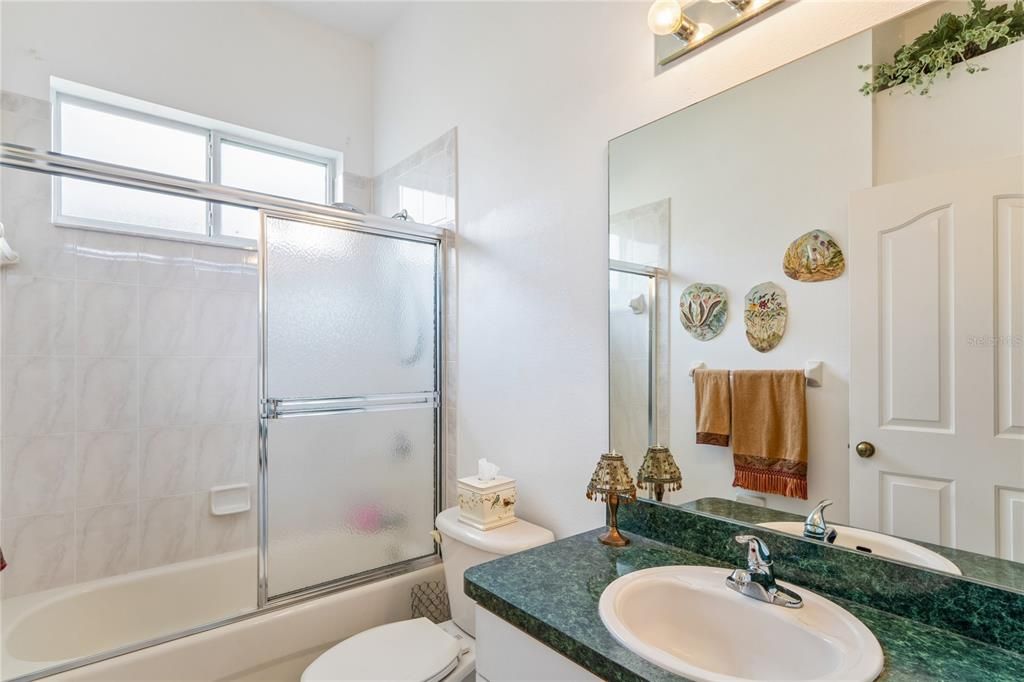 En Venta: $322,500 (3 camas, 2 baños, 1738 Pies cuadrados)