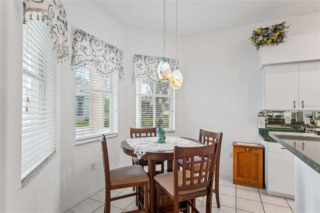 En Venta: $322,500 (3 camas, 2 baños, 1738 Pies cuadrados)