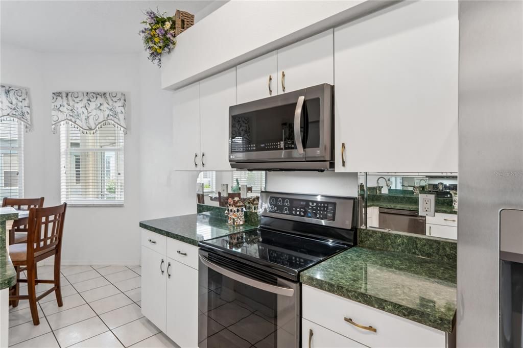 En Venta: $322,500 (3 camas, 2 baños, 1738 Pies cuadrados)