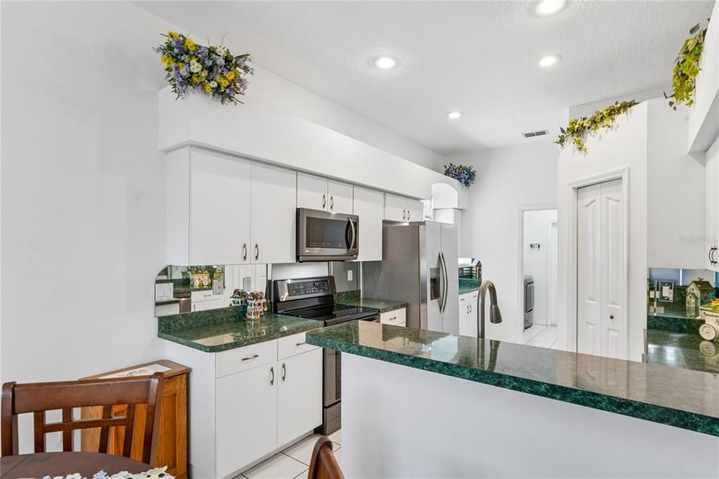 En Venta: $322,500 (3 camas, 2 baños, 1738 Pies cuadrados)