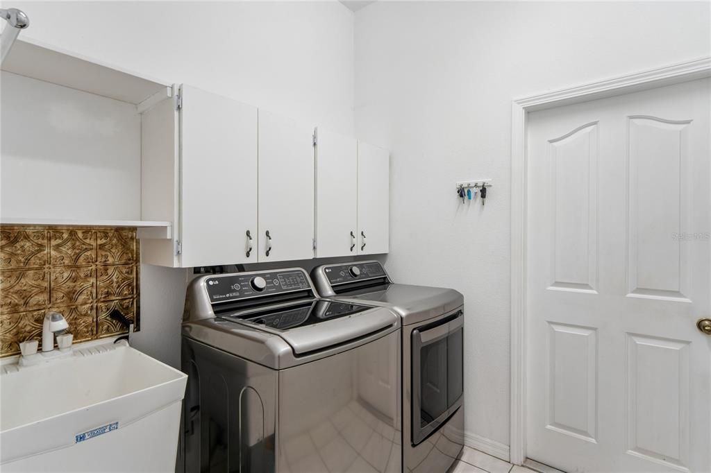 En Venta: $322,500 (3 camas, 2 baños, 1738 Pies cuadrados)