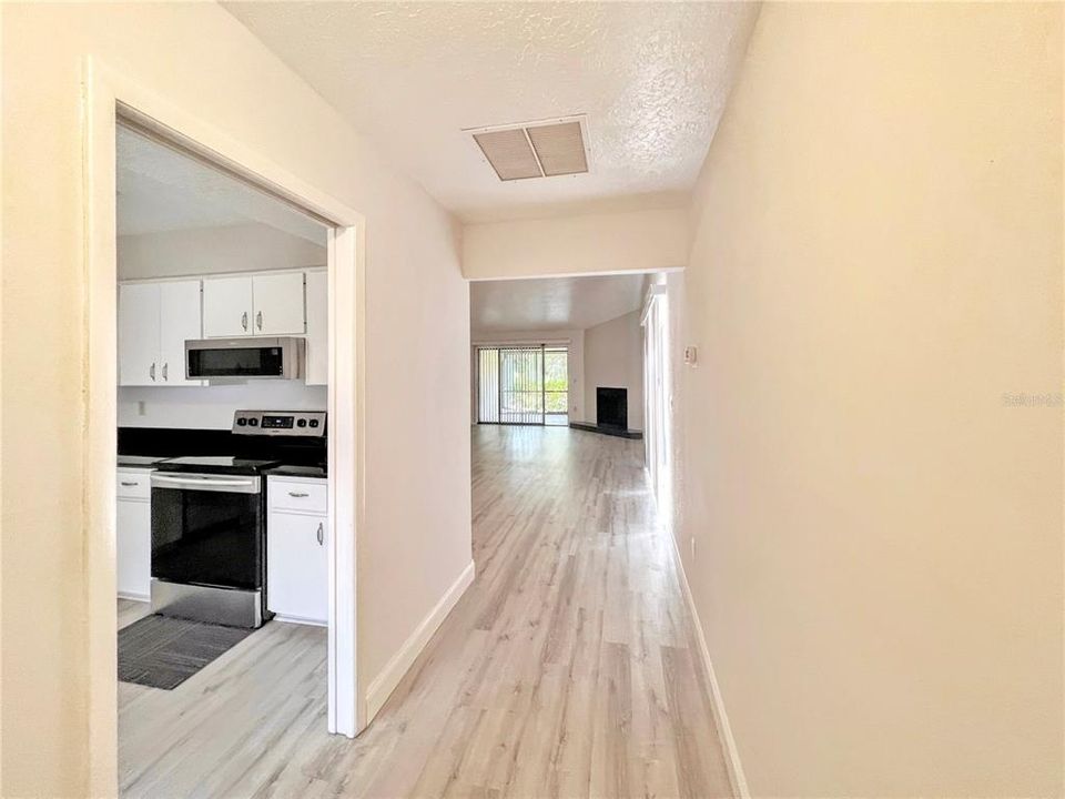En Renta: $2,295 (3 camas, 2 baños, 1853 Pies cuadrados)