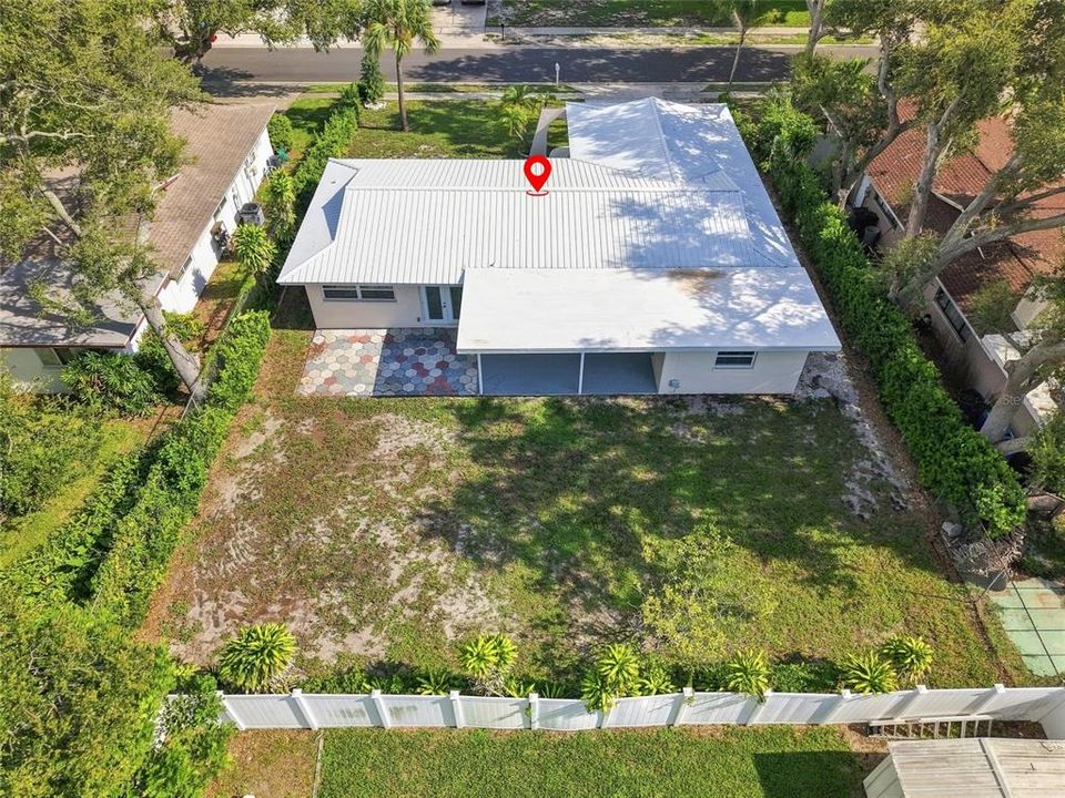 En Venta: $575,000 (4 camas, 2 baños, 1671 Pies cuadrados)