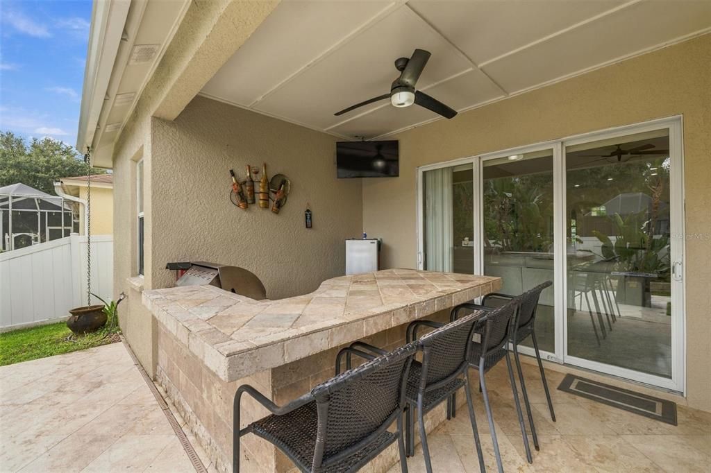 En Venta: $380,000 (4 camas, 2 baños, 2080 Pies cuadrados)