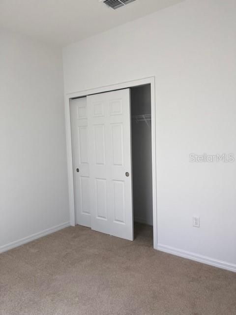 For Rent: $2,300 (4 beds, 3 baths, 1921 Square Feet)