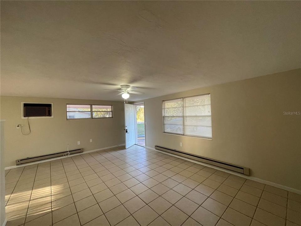 En Renta: $1,350 (2 camas, 1 baños, 888 Pies cuadrados)