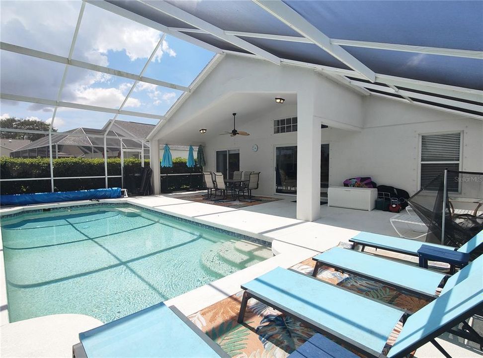 For Sale: $510,000 (4 beds, 2 baths, 1685 Square Feet)