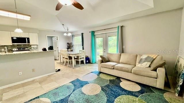 For Rent: $2,500 (3 beds, 2 baths, 1350 Square Feet)