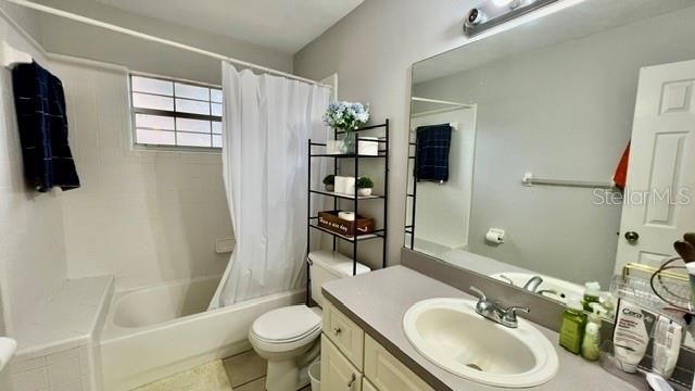 For Rent: $2,500 (3 beds, 2 baths, 1350 Square Feet)