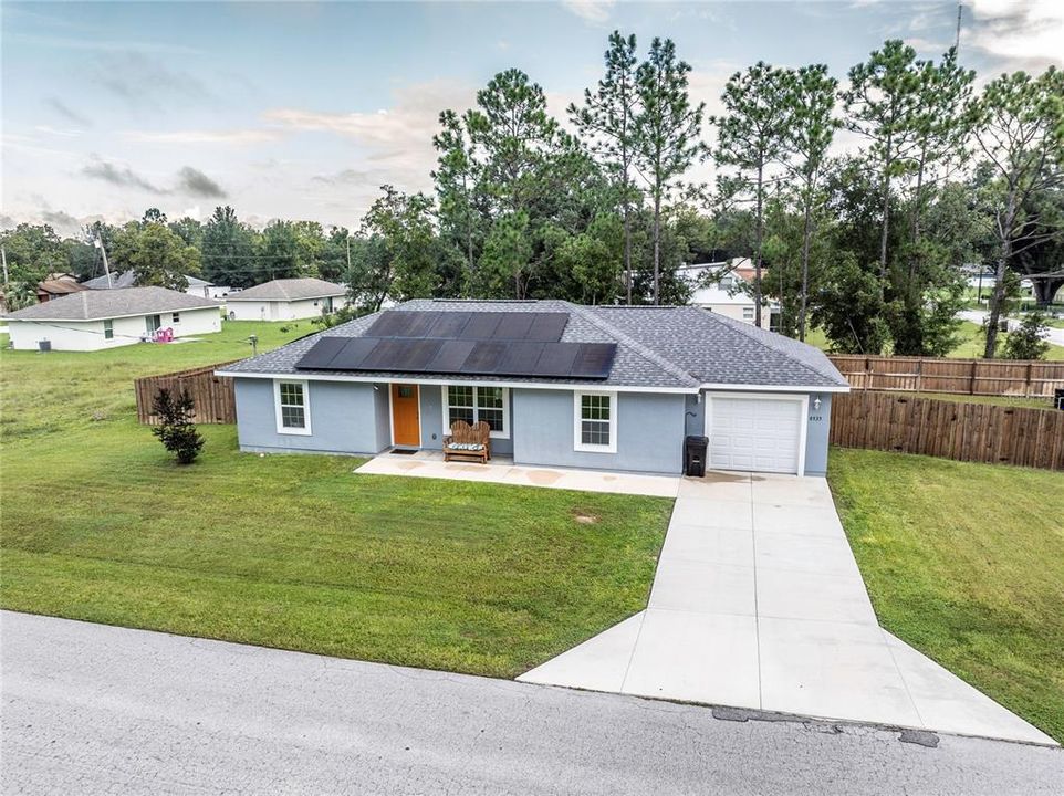 For Sale: $274,900 (3 beds, 2 baths, 1249 Square Feet)