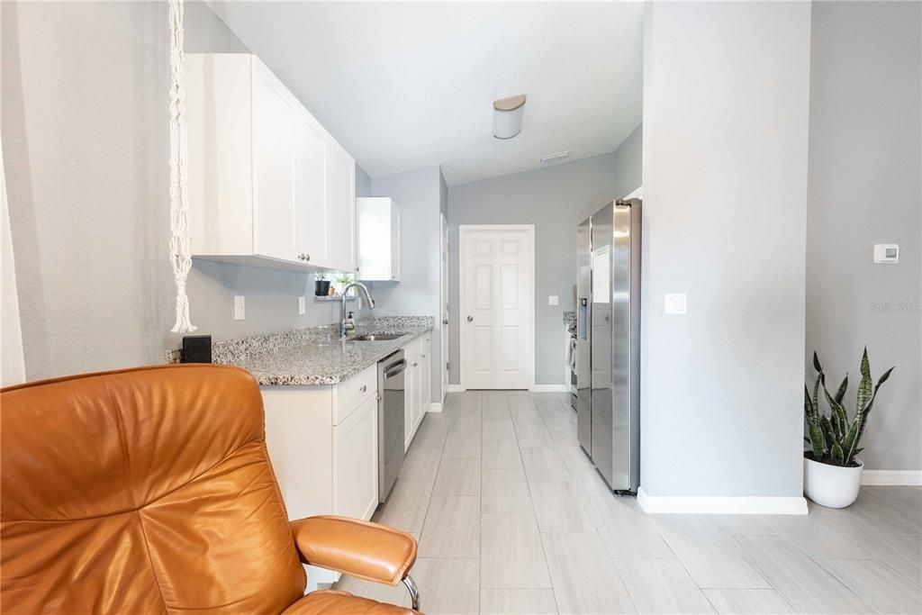 For Sale: $274,900 (3 beds, 2 baths, 1249 Square Feet)