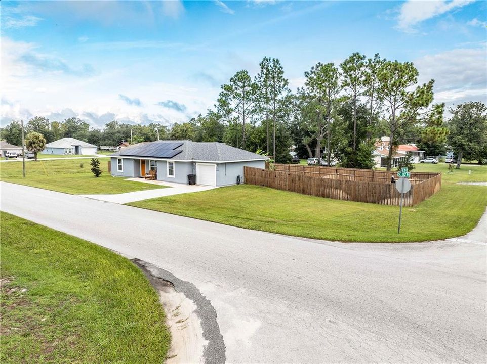 For Sale: $274,900 (3 beds, 2 baths, 1249 Square Feet)