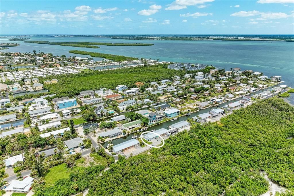 For Sale: $399,000 (1 beds, 1 baths, 630 Square Feet)