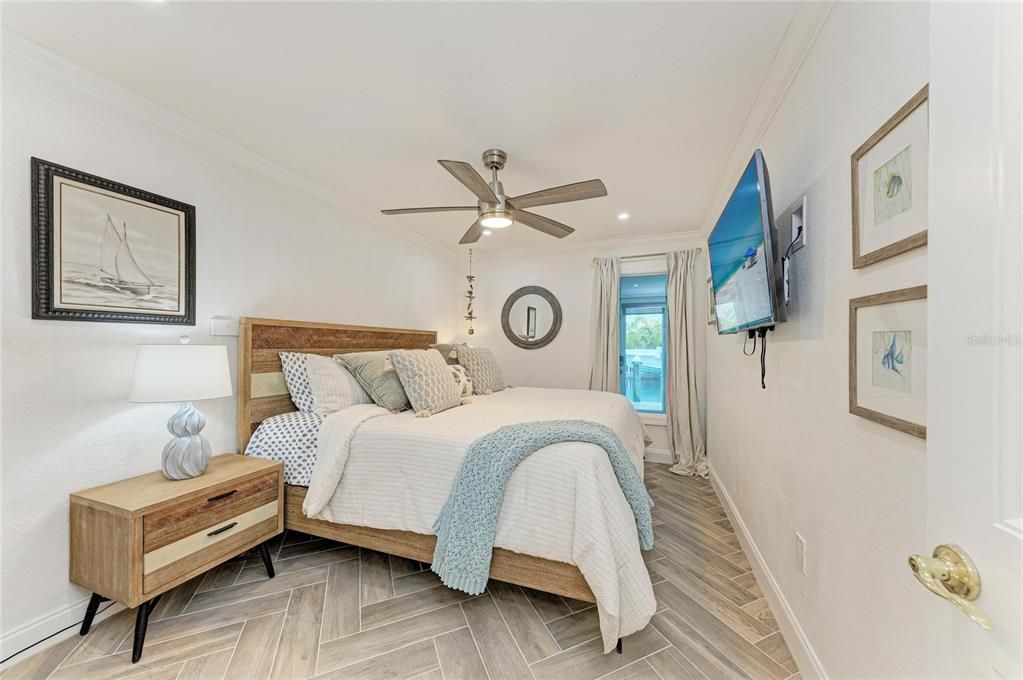 For Sale: $399,000 (1 beds, 1 baths, 630 Square Feet)