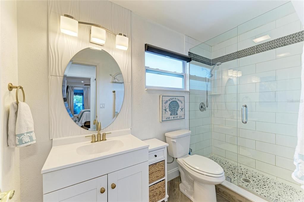 For Sale: $399,000 (1 beds, 1 baths, 630 Square Feet)
