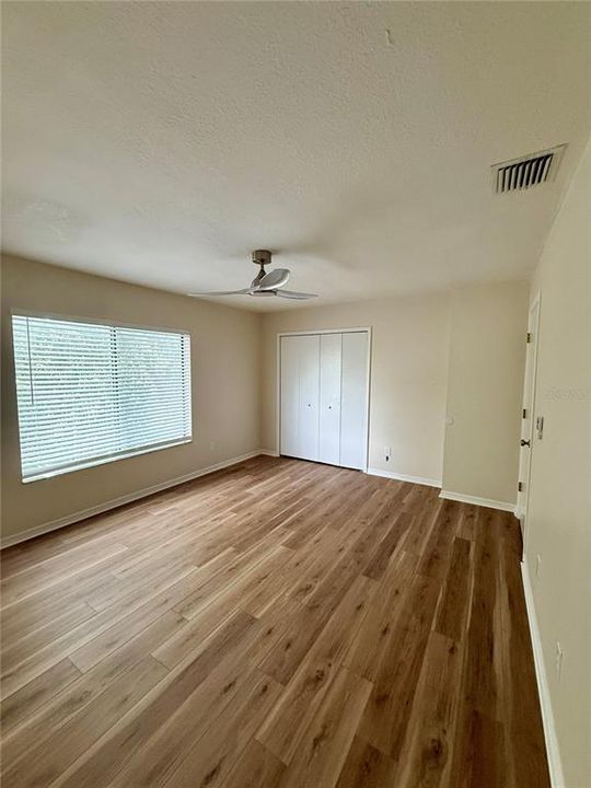 For Rent: $2,500 (3 beds, 2 baths, 1332 Square Feet)
