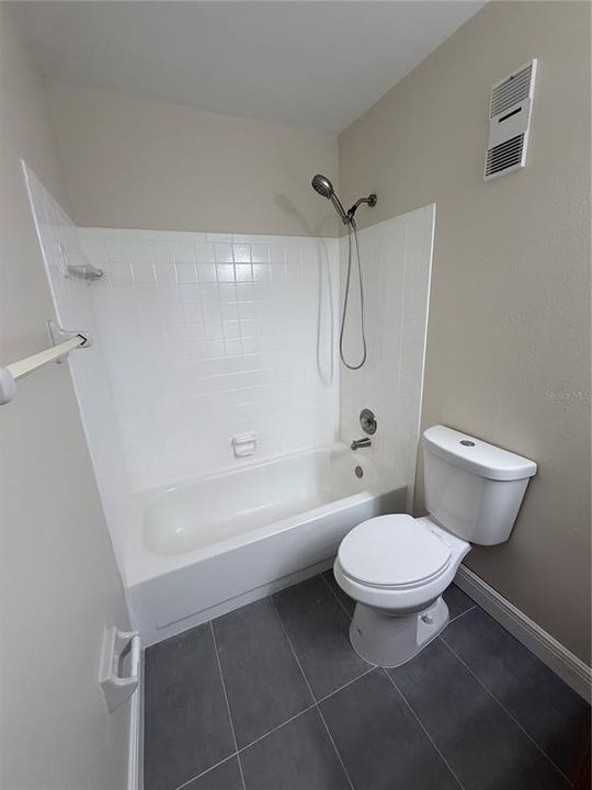 For Rent: $2,500 (3 beds, 2 baths, 1332 Square Feet)