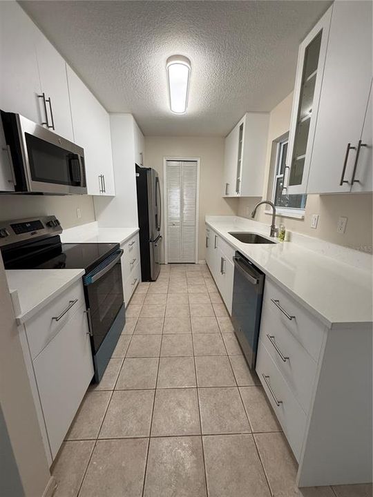 For Rent: $2,500 (3 beds, 2 baths, 1332 Square Feet)