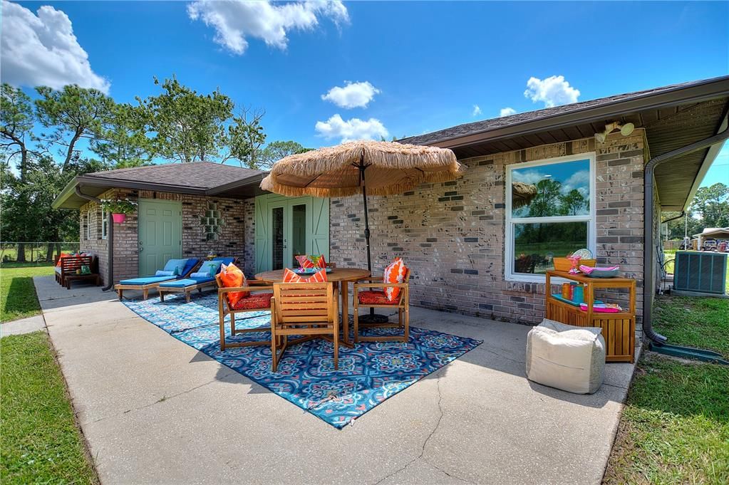 For Sale: $550,000 (3 beds, 2 baths, 1505 Square Feet)