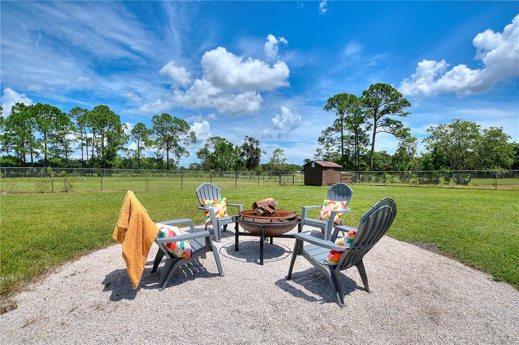 For Sale: $550,000 (3 beds, 2 baths, 1505 Square Feet)