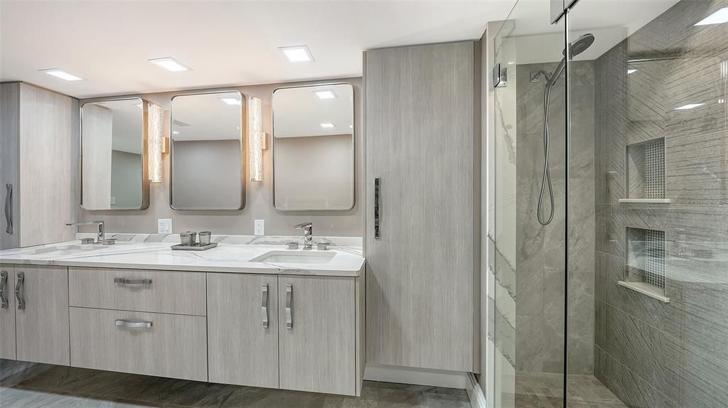 En Venta: $1,195,000 (2 camas, 2 baños, 1693 Pies cuadrados)