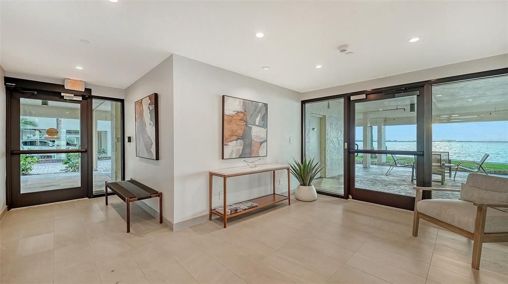 En Venta: $1,195,000 (2 camas, 2 baños, 1693 Pies cuadrados)