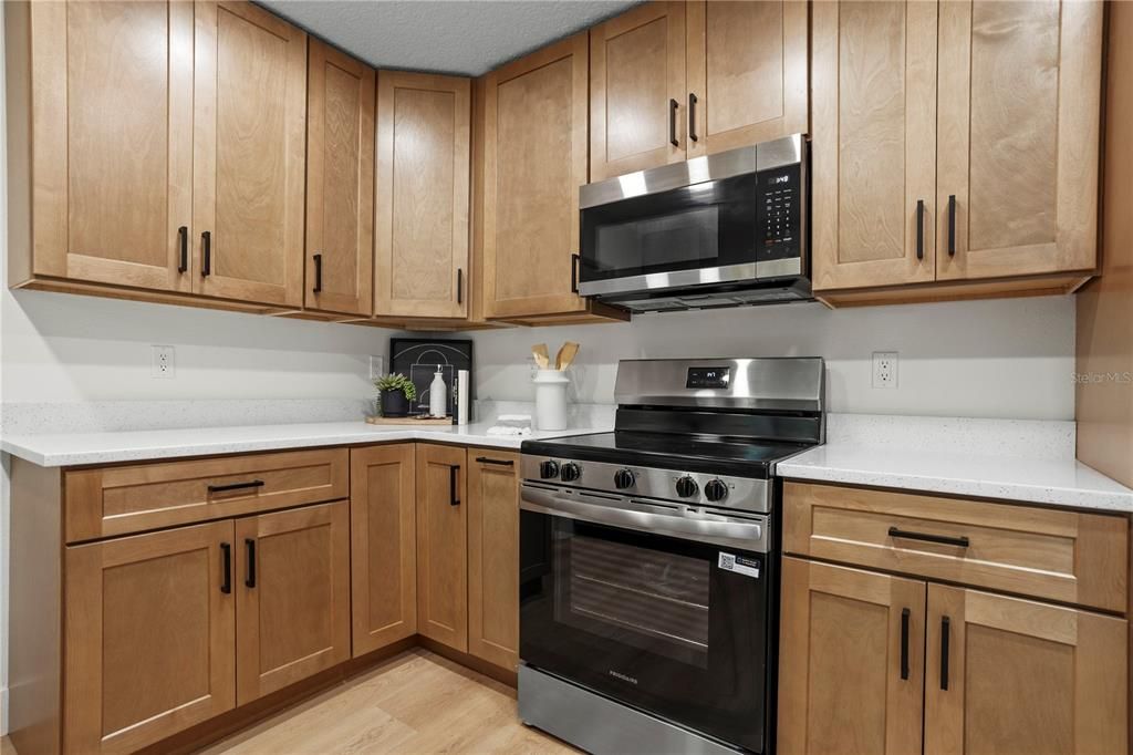 For Sale: $409,900 (4 beds, 2 baths, 1420 Square Feet)