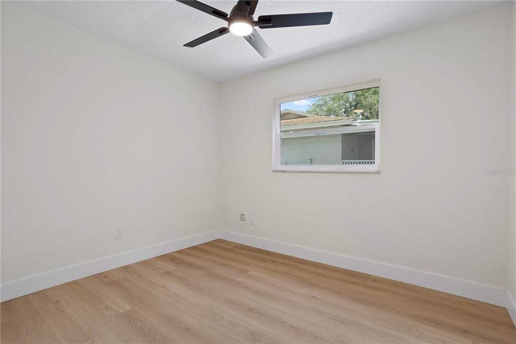 For Sale: $409,900 (4 beds, 2 baths, 1420 Square Feet)