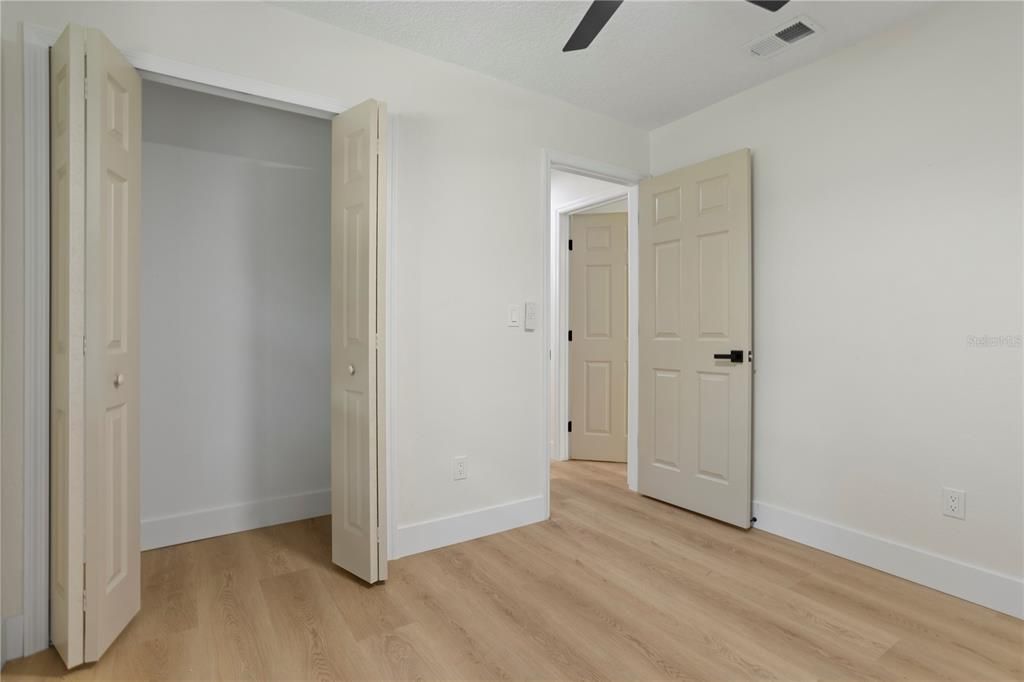 For Sale: $409,900 (4 beds, 2 baths, 1420 Square Feet)